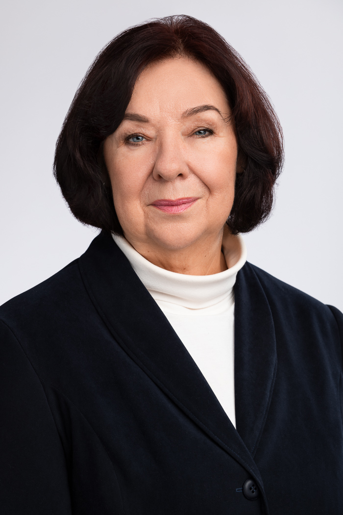 Lenka Kolafová https://www.hypocare.cz//files_source/makler_profil/upload/images/Kolafova_Lenka.jpg